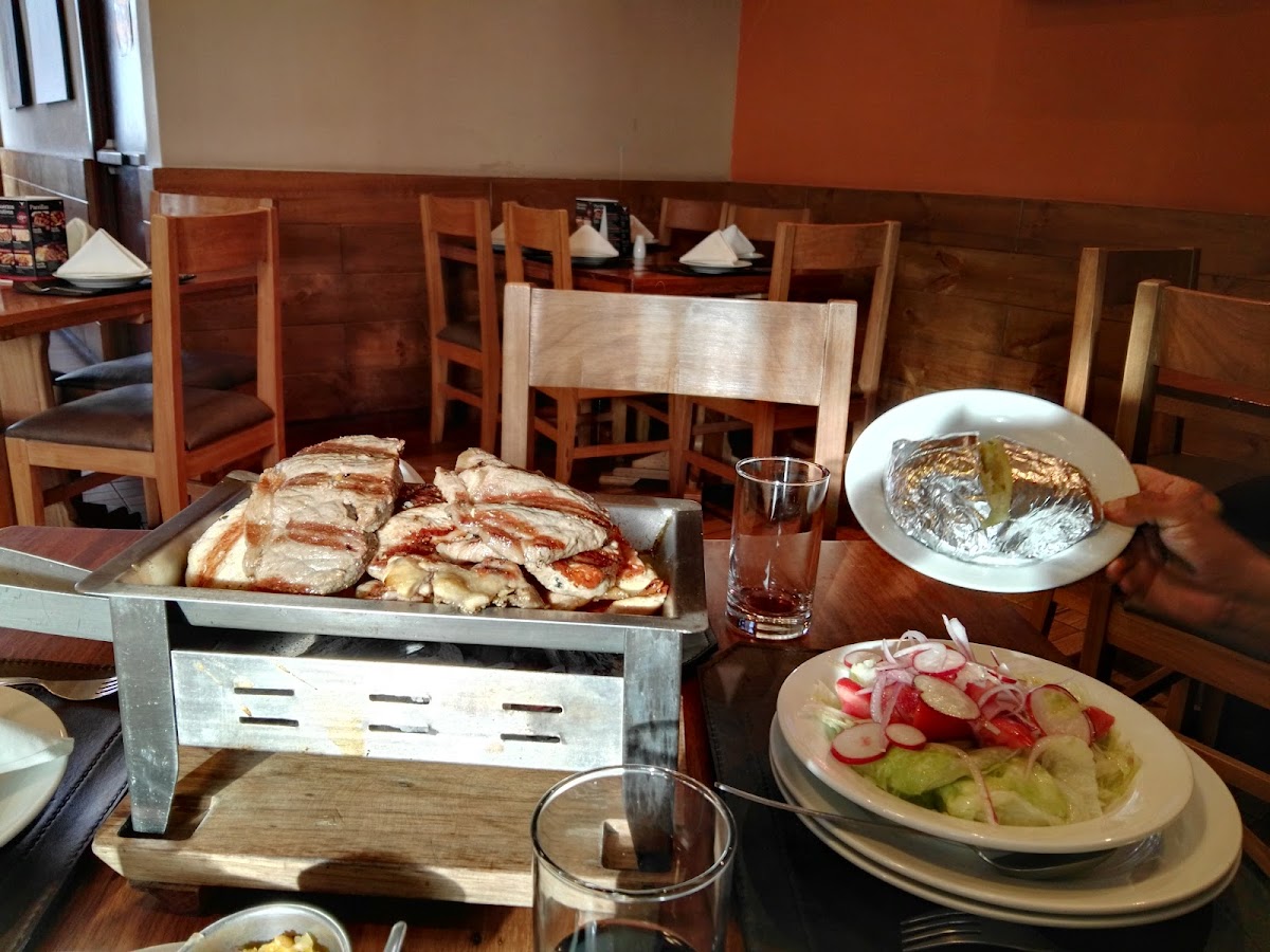 Longhorn Grill & Drinks - Cajamarca-6